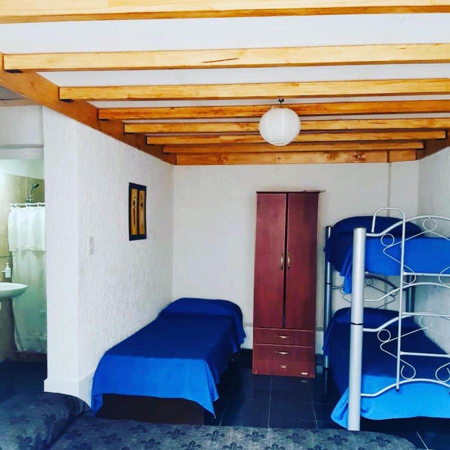 Hostel Otro Mundo Capdevila エクステリア 写真