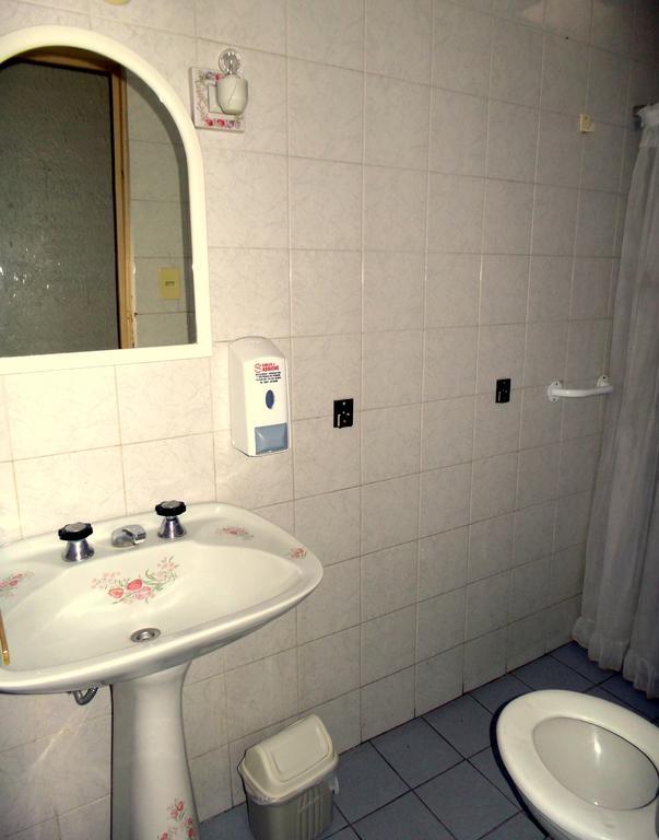 Hostel Otro Mundo Capdevila エクステリア 写真
