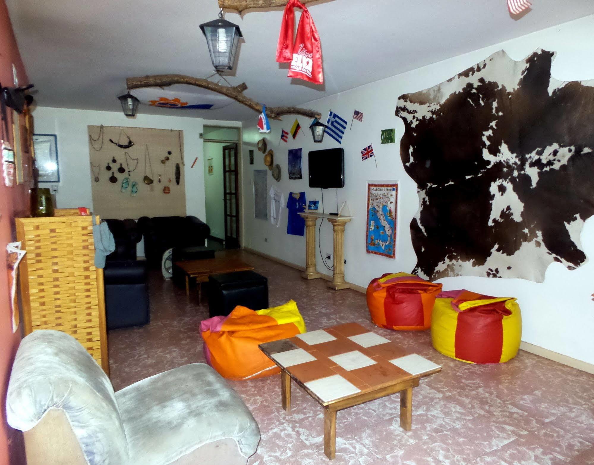 Hostel Otro Mundo Capdevila エクステリア 写真