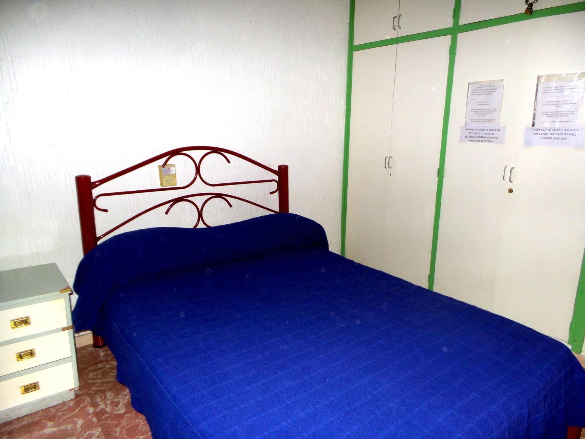 Hostel Otro Mundo Capdevila エクステリア 写真
