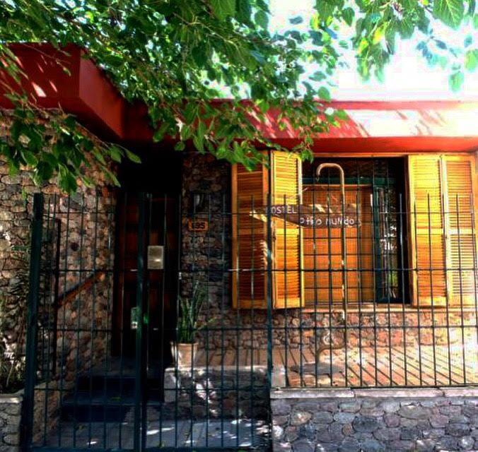 Hostel Otro Mundo Capdevila エクステリア 写真